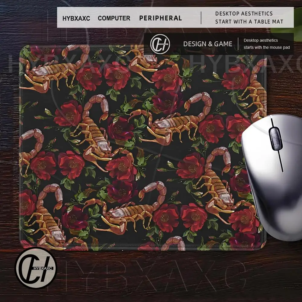 Vintage Aesthetic Gaming Mousepad Red Flower Squirrel Print Non-Slip Mouse Pad Waterproof Anti-Fray Square Desk Pad for PC Gamer