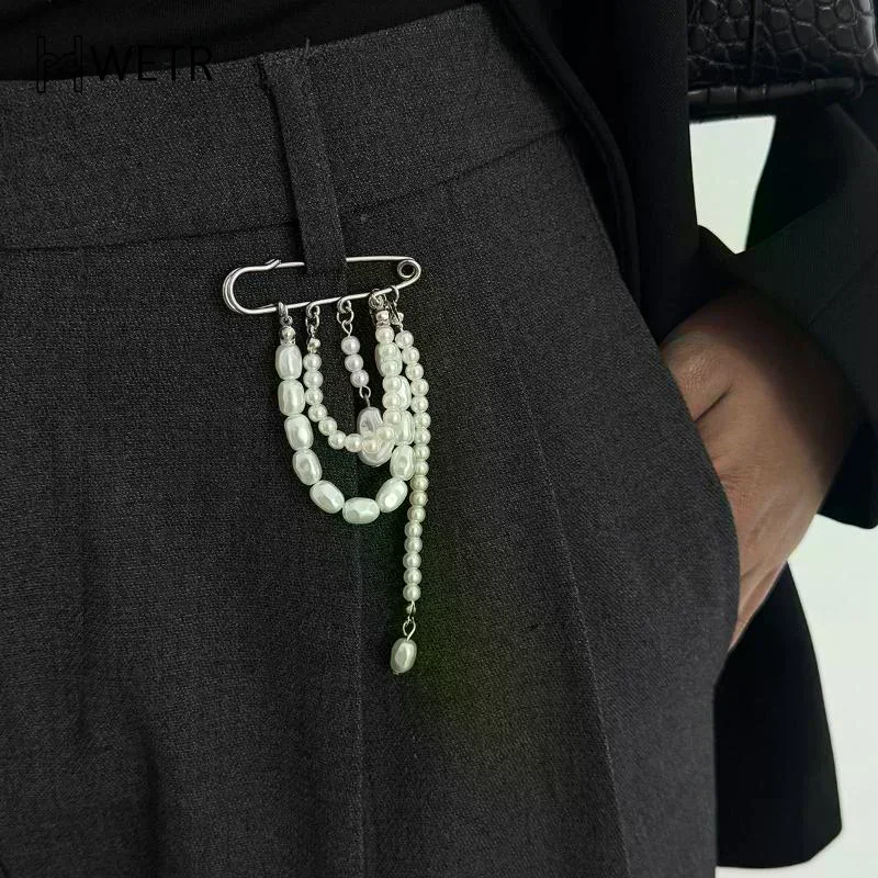 Trendy Imitation Pearl Tassel Chain Brooches Vintage Design Suit Pin Waist-shaping Fixed Pin Party Jewelry Accessories Gifts