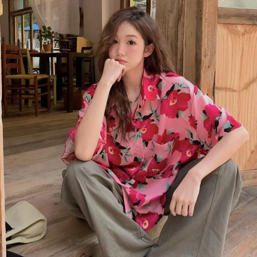 Summer Female Flower Shirt Retro Loose Fitting Short Sleeved Top Women Colorful Shirt Suitable for Seaside Beach Vacation