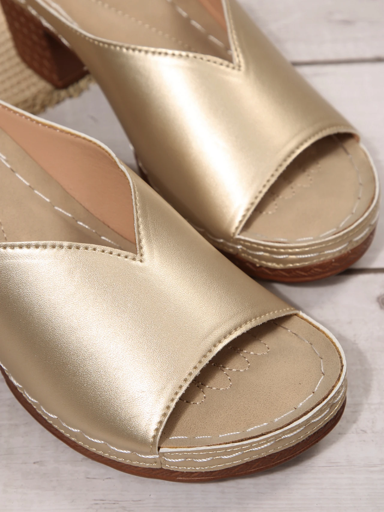 Damen Open-Toe High-Heel Pantoletten – Sommer Neuheit für Outdoor-Tragekomfort – Slip-On Schuhe in den Größen 36-43 mit Polyurethan-Obermaterial und Dämpfung – Detail 17