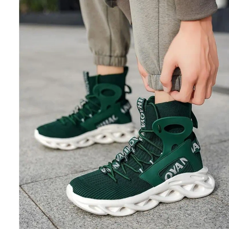 Fashionable high top men's shoes with elastic fit, lightweight cushioning, and youth trend sports