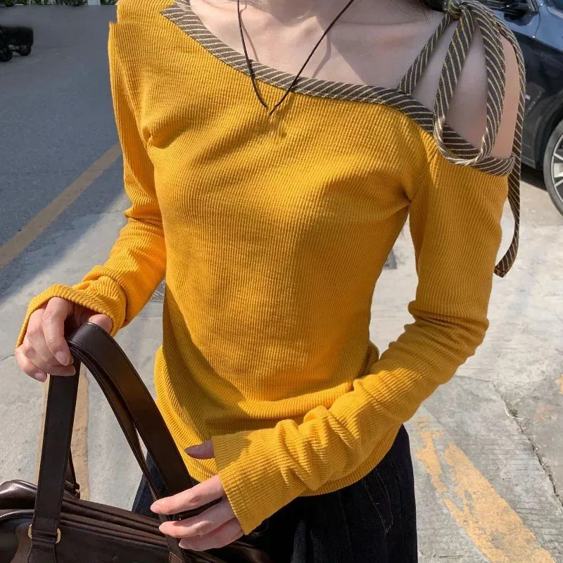 

Contrast Color Off Shoulder Bandage Long Sleeve T-shirts Women Sexy Y2k Slim Fit Base Tops Korean Simple Versatile Tees