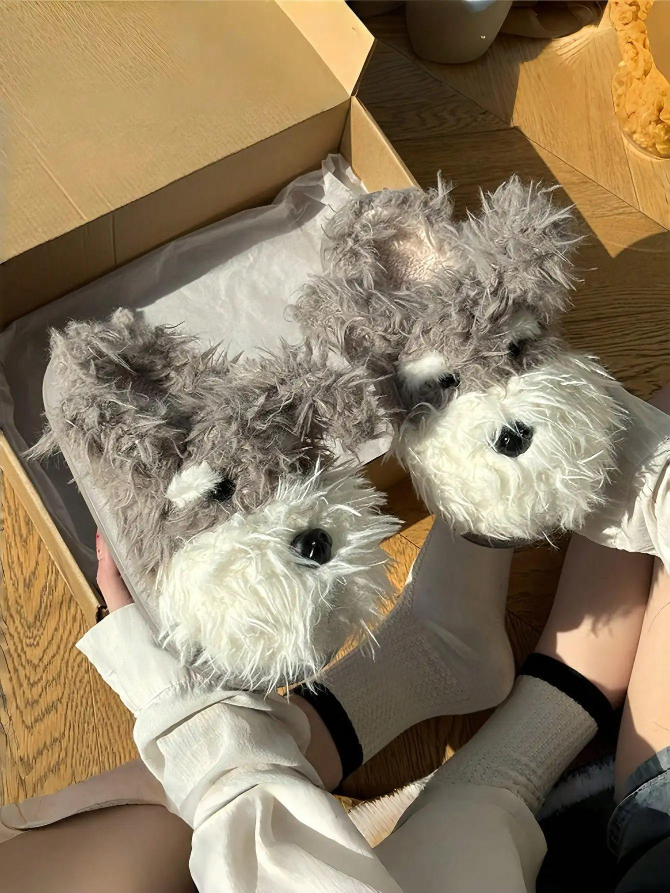 

Пара новых, оригинальных, потертых домашних тапочек для маленьких собак, теплые погодные нескользящие домашние тапочки для ванной комнаты на зиму.