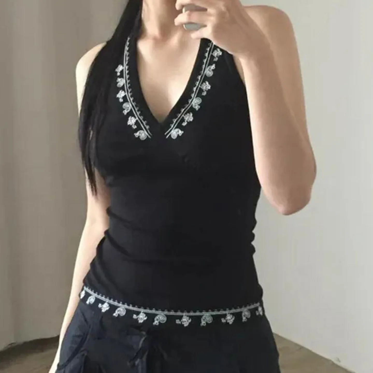 Veste d'été sexy pour fille épicée, col en v, col suspendu, imprimé floral, personnalité, veste à bascule fine et polyvalente, nouvelle collection