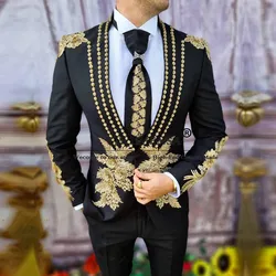 Elegant Black Wedding Tuxedos Tailored Gold Appliques Formal Party Men's Suits Slim Fit Unique Design Stand Collar Prom Blazers