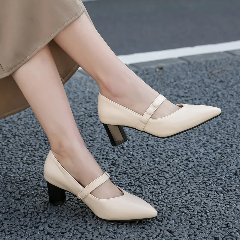 Plus Size Circular Buckle Pointed Thick Heel Shallow Cut Slip-On Mary Jane Shoes Minimalist Style Office Women's Shoes