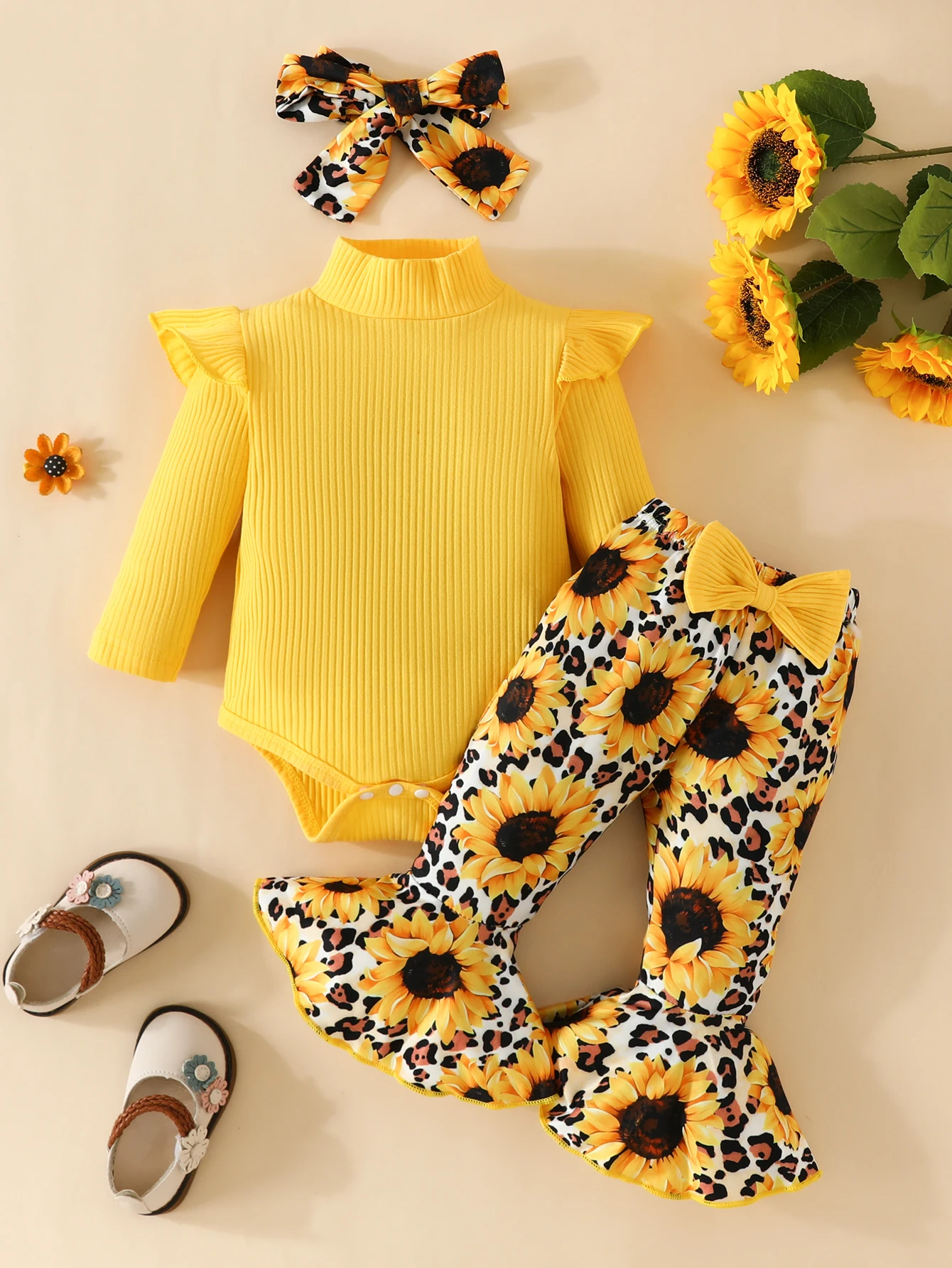 Baby Girls 3pcs Cute Long Sleeve Flying Sleeve Romper + SunflowerPrint Flared Trousers + Headband Set