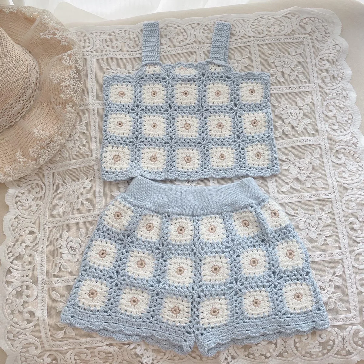 Girls Crochet Floral Knit Vest Set, Summer Blue Hollow Out 2 Piece Outfit, Korean Style Shorts Two Piece Suit