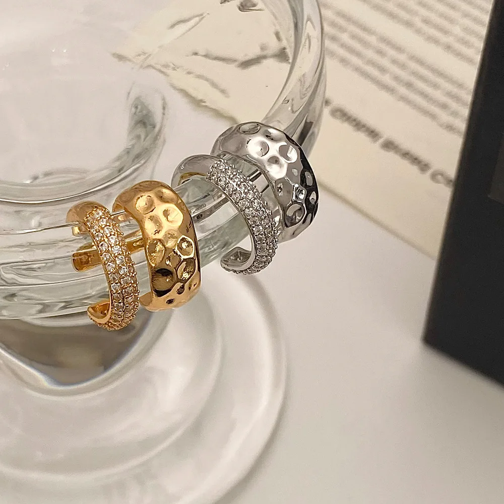 Zinc Alloy Ear Bone Clip Side View