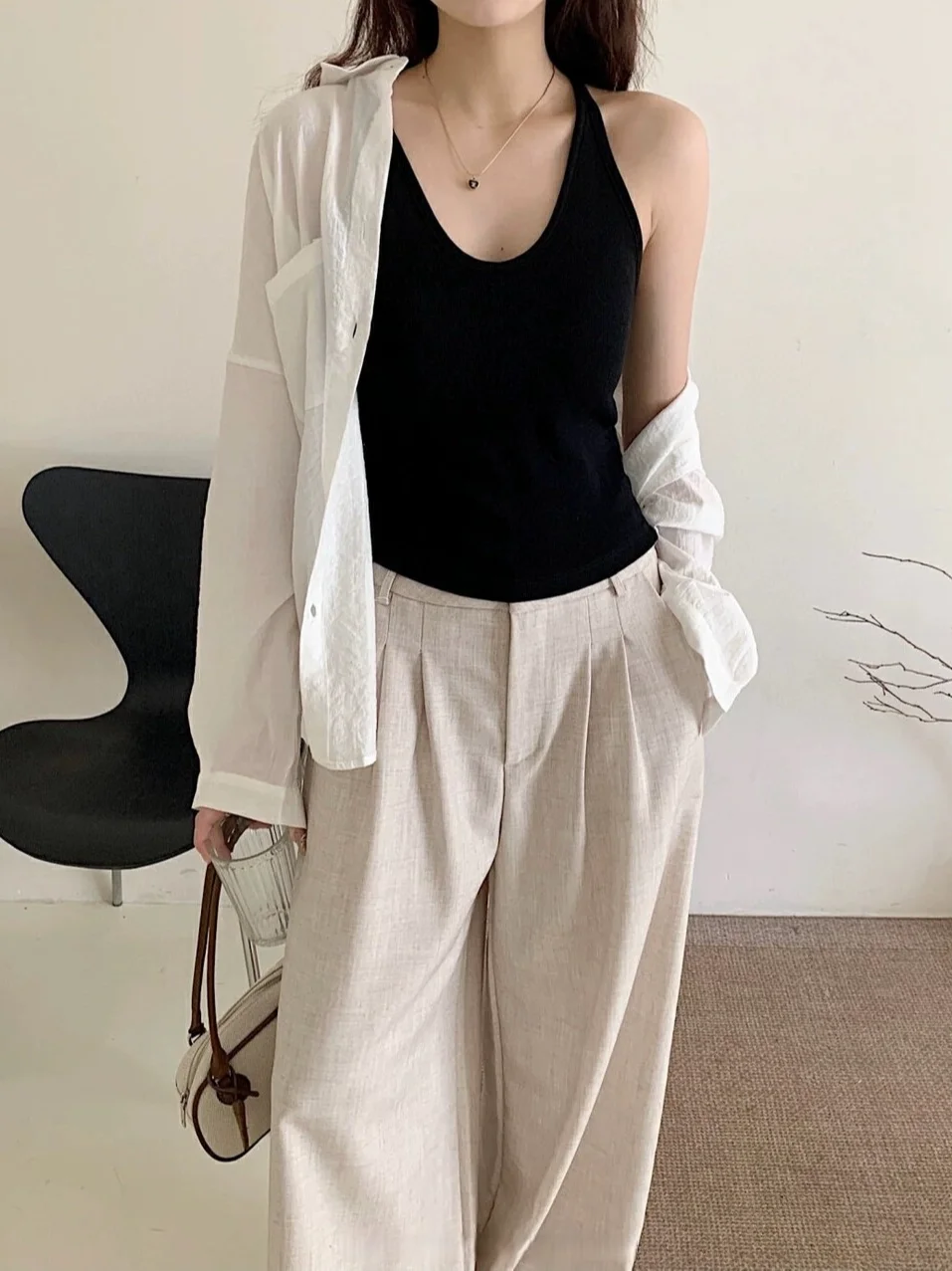 Women's Cotton Tank Top U-Neck Sleeveless Vest 95% Cotton with Chest Pad Large Size Inner Wear for Summer Spring New Style