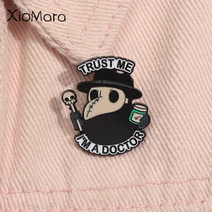 Pin Enamel Dokter Wabah Percayalah, Saya seorang Dokter Punk Paruh Wajah Hewan Bros Kerah Lencana Perhiasan Halloween Hadiah Untuk Teman 6 piksel pin penjualan terbaik - №