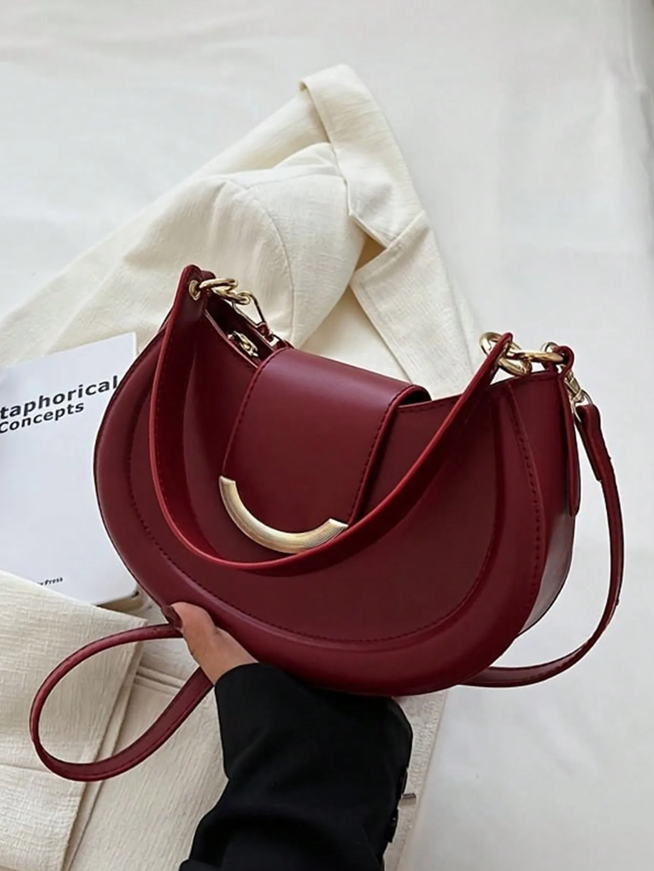 

Красная сумка-кроссбоди в стиле седла, из искусственной кожи, с магнитной застежкой, минималистичный дизайн