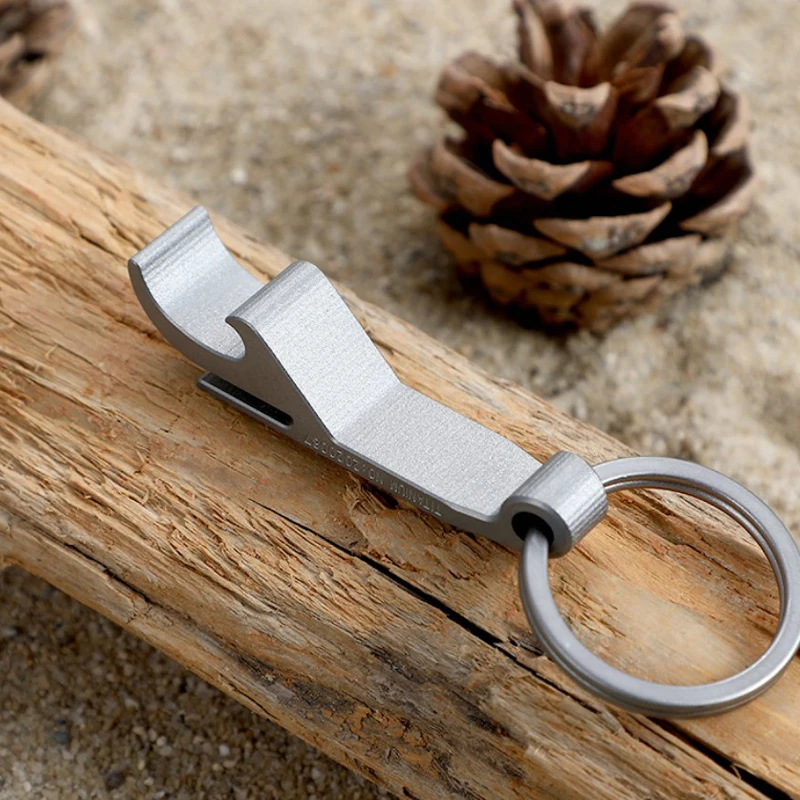 

1PC Titanium Alloy Bottle Opener To Open Beer Keychain Pendant Personality Multifunctional EDC Gadget Car Key Pendant