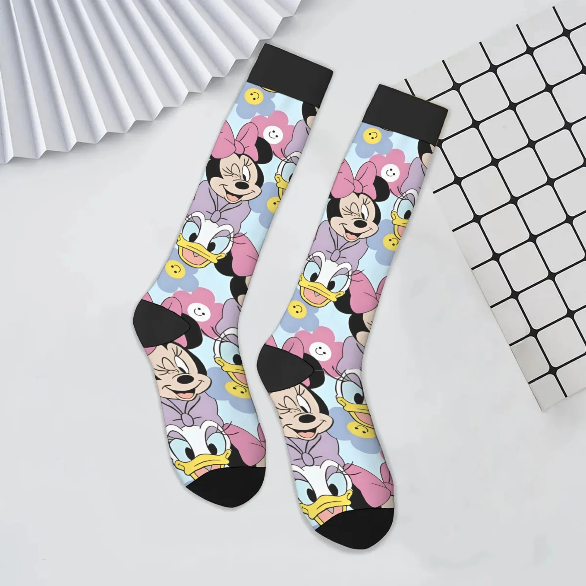 

Новинка, женские носки с принтом Минни и ромашки, удобные нескользящие теплые повседневные носки в стиле Харадзюку, уличные носки для экипажа в стиле ретро, забавный подарок для вечеринки