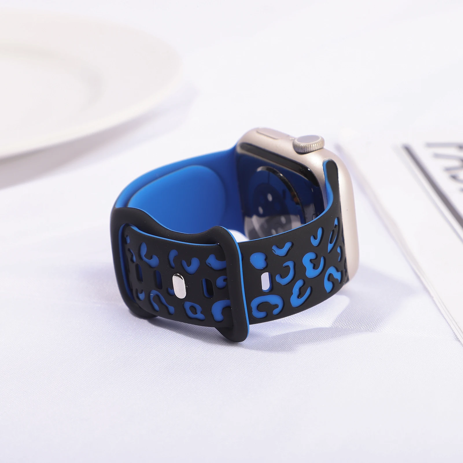 Graviertes Armband für Apple Watch Band 45mm 44mm 46mm 42mm 41mm 40mm 49mm Silikon Correa Armband Serie 11 8 9 10 7 SE 6 5 Ultra – Detail 8