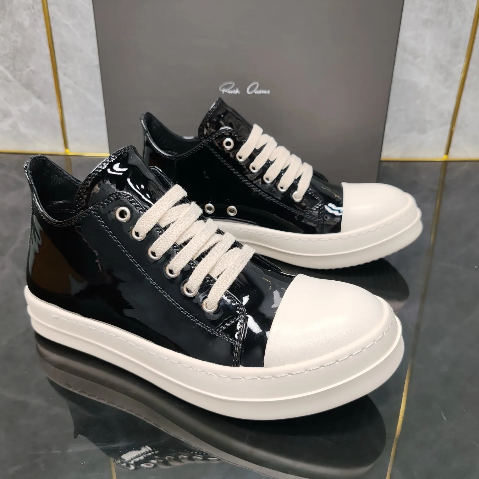 

Rick shoes Harajuku style black glossy leather shoes personality student shoes crease-resistant shoelaces soft couple shoes.