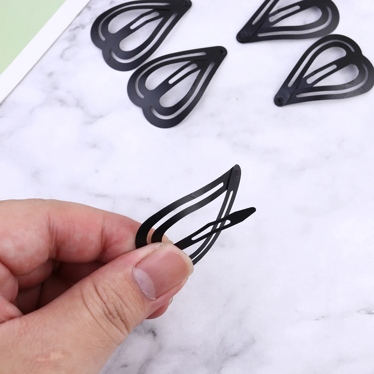

50PCS Bobby Pins Heart Shaped Hair Clip For Girls Alloy Bang Clip for Women Girls Black Color Durable Hair Accessories