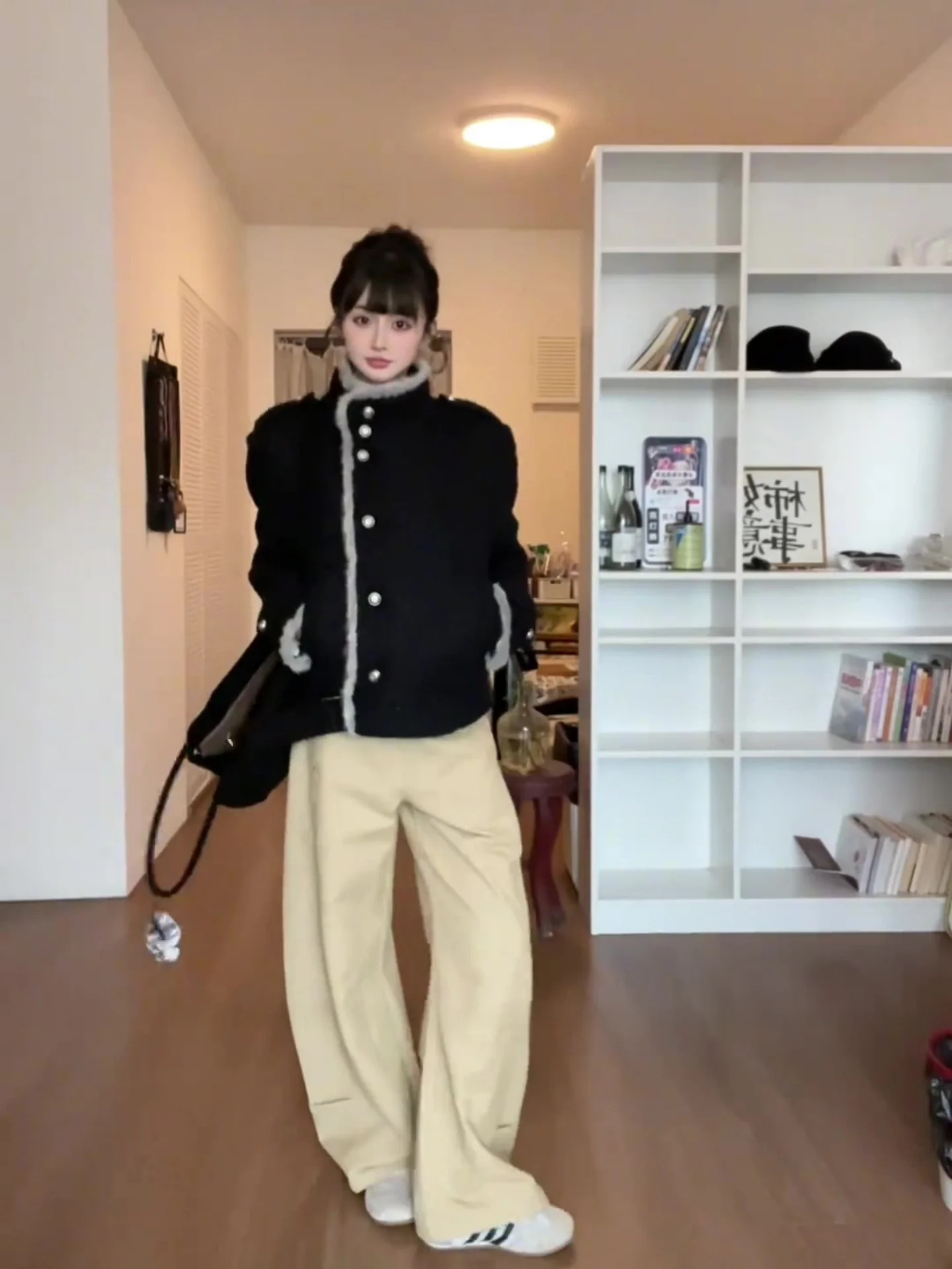 Black Furry Collar Woolen Jacket Women's Spring Autumn High-End Loose Short Unique Super Beautiful Coat Top Breathable Polyester