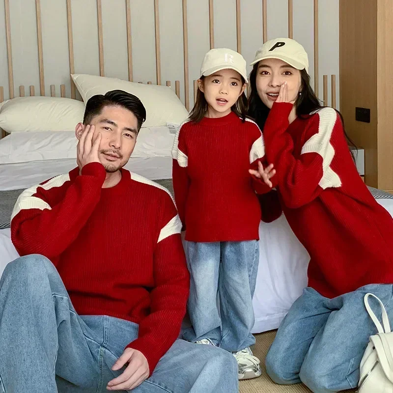 2024 New Year Father and Son Matching Family Christmas Party Red Costume Sweater Mother and Daughter Fashion Knitted Kids Outfit