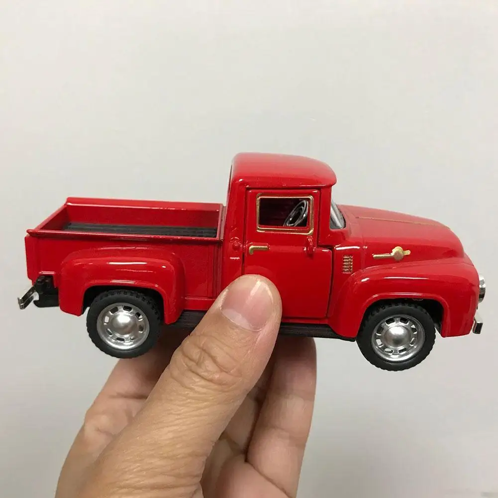 1/32 Red Metal Truck Model Vintage Alloy Mini Pull-Back Diecast Car Collection Decor Boys Children's New Year Christmas Toy Gift
