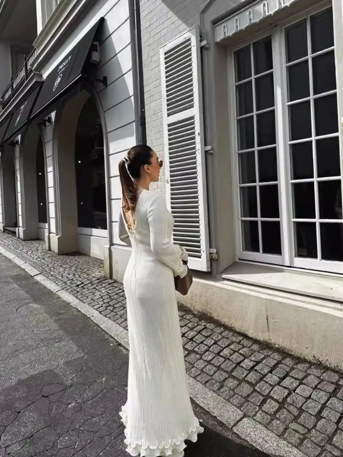 단색 긴 소매 라운드 넥 드레스 우드 그레인 러플 스트리트 스타일 미드 웨이스트 우산 스커트 가을 겨울 여성 드레스