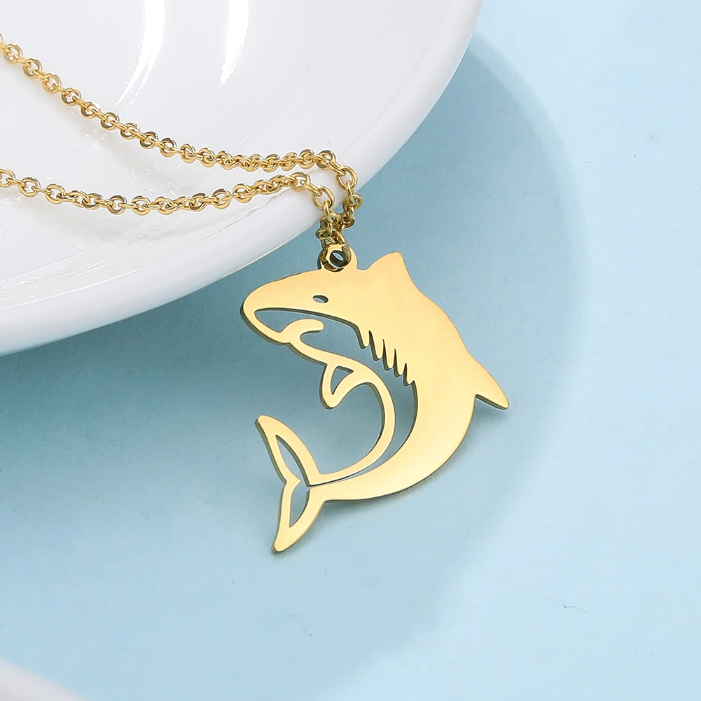 Amaxer Stainless Steel for Women Big Shark Necklace Gold Color Shark Pendant Choker Collar Wedding Party Jewelry Gift