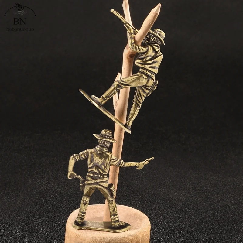 Brass American Western Cowboys Sculpture Statue Brass Figurine Crafts Home Decor Living Room Decoration Office Desk Ornament