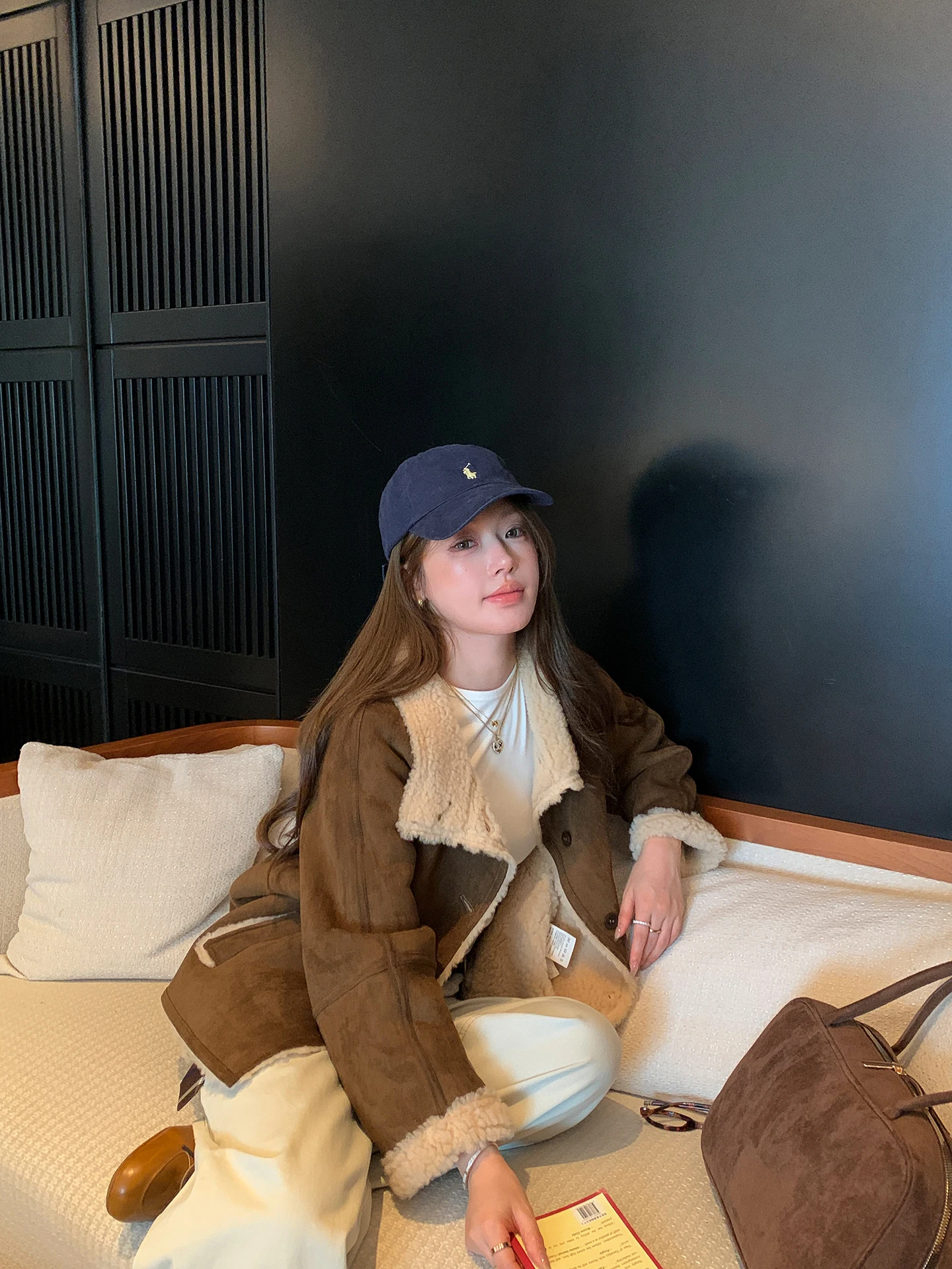 

Korean Sle ort Lamb Fur Jaet Women's Casual Winter Coat Whole Skin Comfortable Warmth Thiened Long Sve Flip Collar