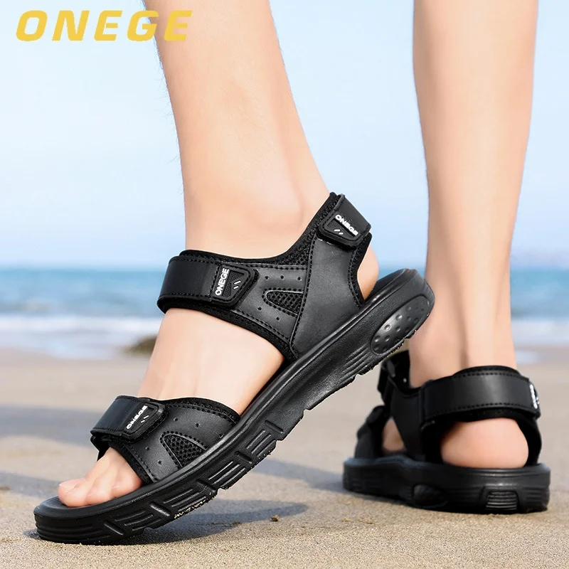 A Pair of New Summer Men's Casual Sandals, Men's Wear-Resistant Sports Casual Thick-Soled Cool Beach Shoes