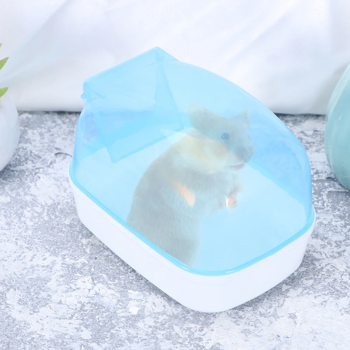 

Bright Color Plastic Bathtub for Hamster Small Animal Bath Basin Ergonomic Design Open Space Comfortable Bathing Sauna Toilet