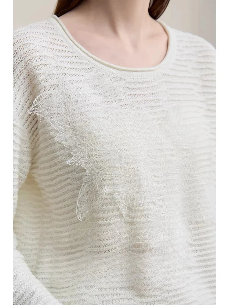 Amii ニットプルオーバー 2026 春新作 クルーネック ドロップショルダー袖 セーター レディース レースパッチワーク 無地トップス 12621093