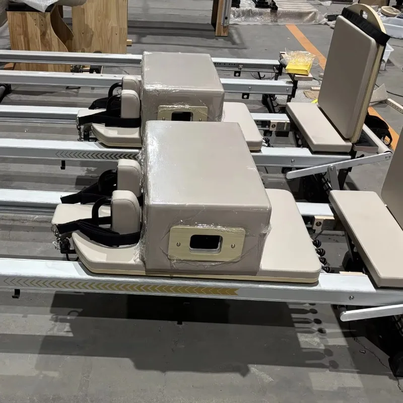 Professional Commercial Reformer Machine with Aluminum Frame and Adjustable Footbar for Studio and Home Gym