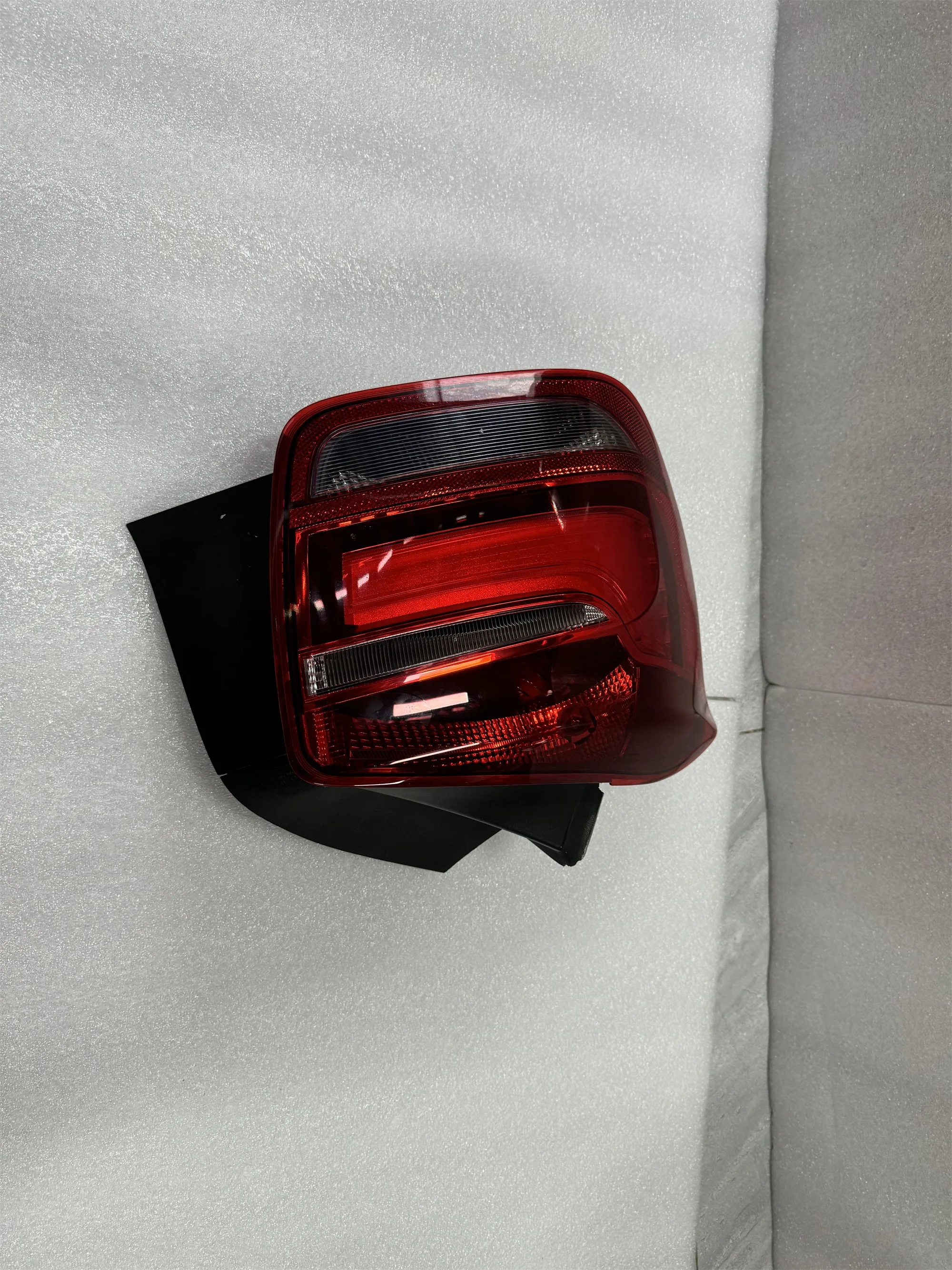 

Factory Hot Selling Original High-quality Taillights Suitable For 1 Series F20 LED Taillights 2012Lighting System F20 Tailli