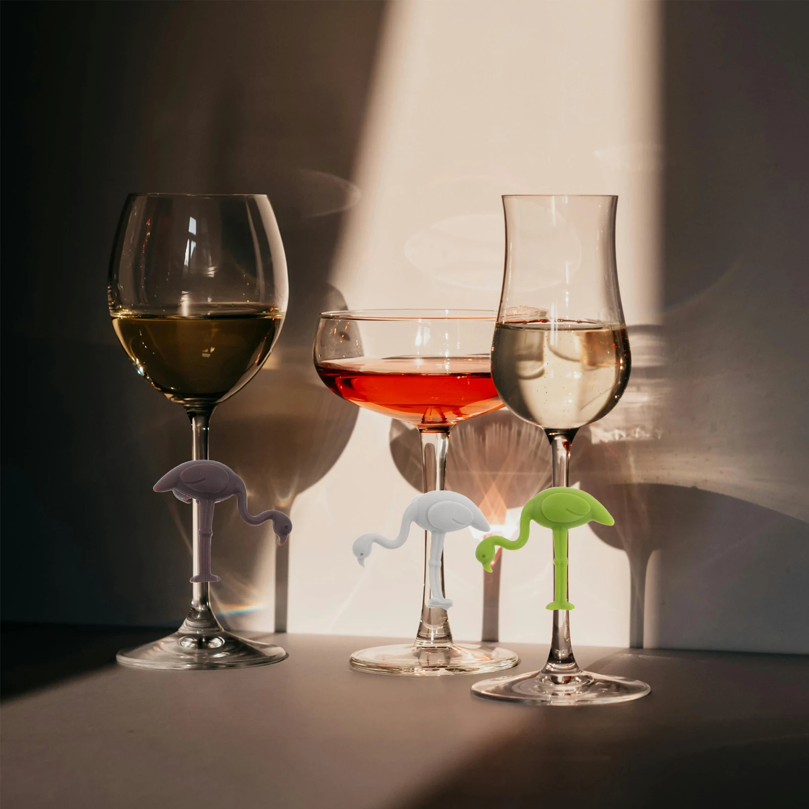 

12pcs Wine Glass Markers: Silicone Drink Identifiers Reusable Flamingo Charms Tropical Party Decor Beach Wedding Bachelorette