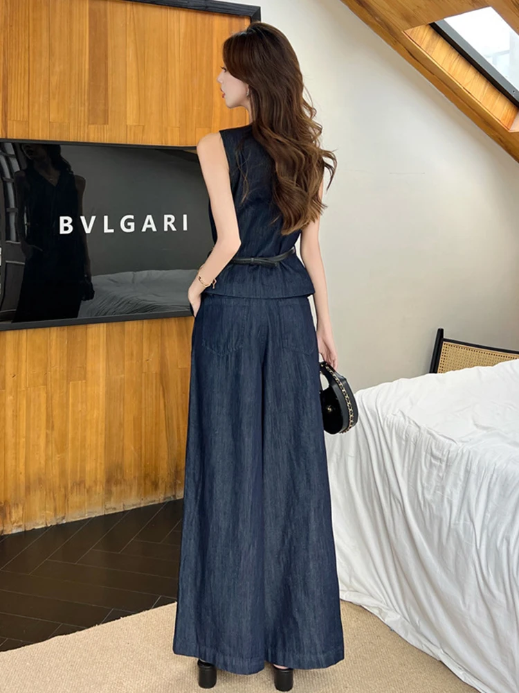 ชุดเสื้อผ้าผู้หญิง ชุดลำลอง ชุดทำงาน เสื้อคอวี เสื้อเชิ้ต เสื้อเบลาส์ และกางเกงขายาวเอวสูงทรงหลวม ชุดเซ็ต 2 ชิ้น รุ่นใหม่