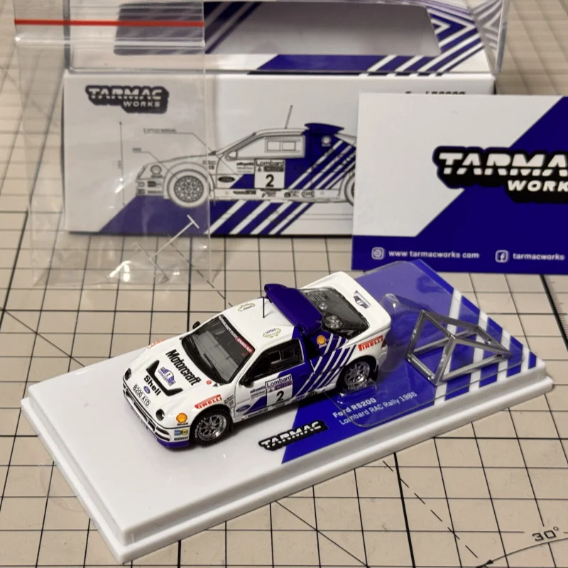 1:64 RS200 Lombard RAC Rally 1986 aleación modelo de coche de simulación en miniatura fundido a presión, adornos para adultos, regalos del festival para niños