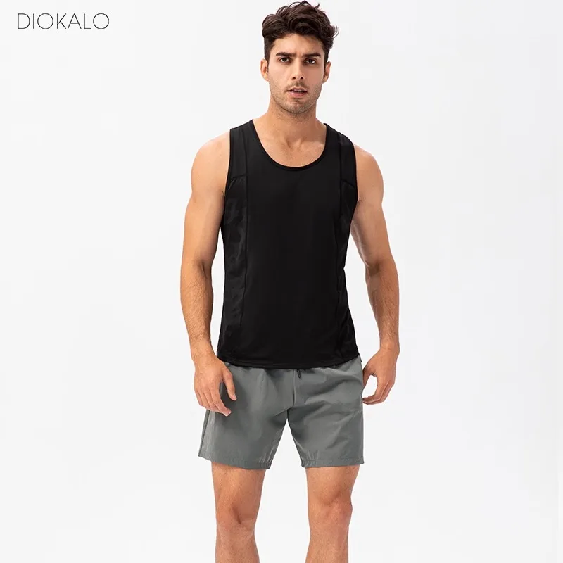 DIOKALO Fitness Shorts Lightweight Breathable Quick-drying Pant Running Shorts With Back Pockets Sports Five-point Pants Gym