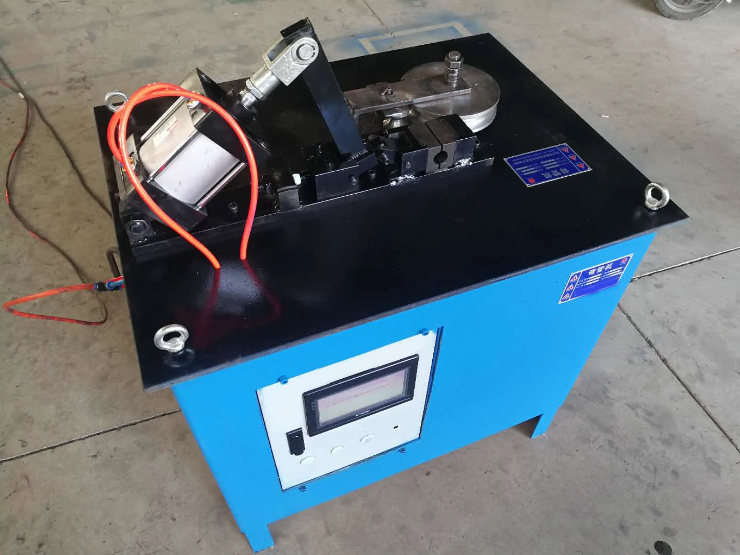 Competitive Price Furniture Making Tube Bender High Bending Precision Automatic Clamping Pipe Bending Machine for Sale