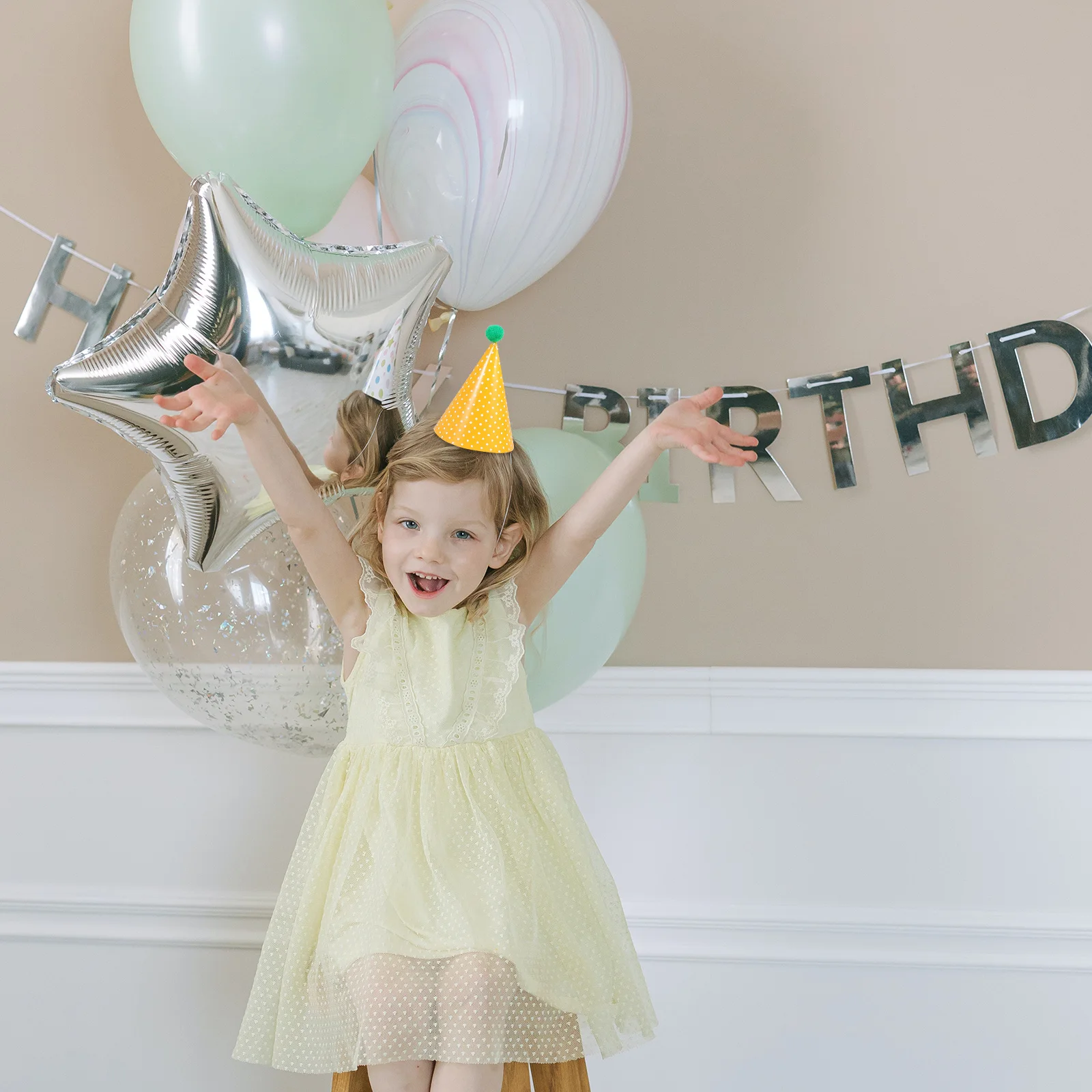 

44Pcs Kids Birthday Hats Set Colorful Paper Crown Cone Headwear Creative Role Play Party Favor Decor for Birthday Celebration