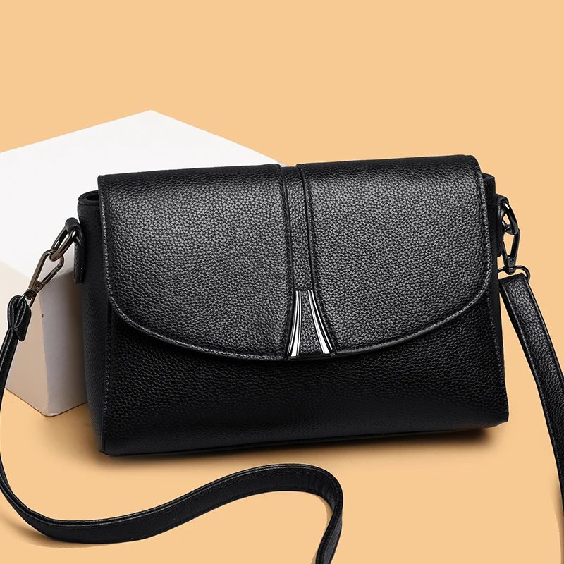 

Synthetic Leather Women's Handbag Tote Bag with Zipper Pocket Lightweight Shoulder Purse for Work Shopping Travel Accessories