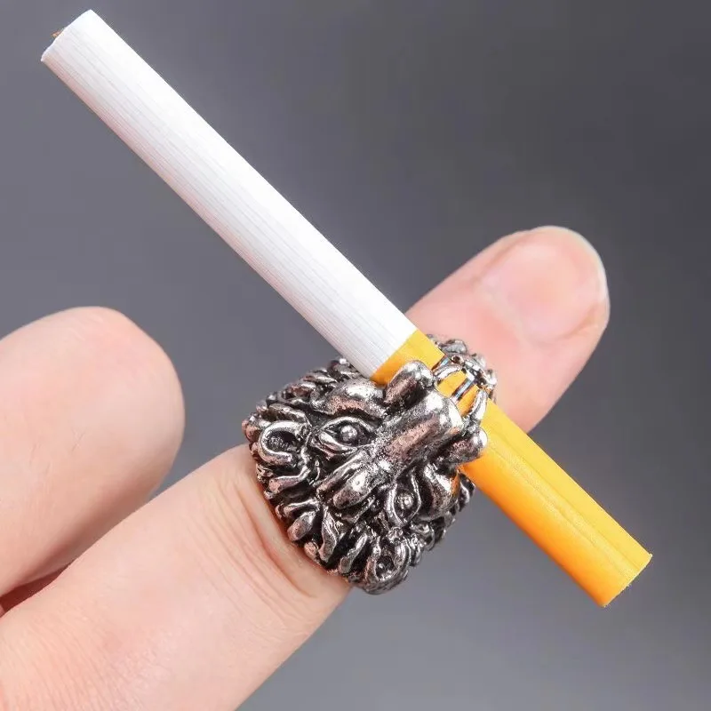 Ring Cigarette Butt Ring Creative Lion Head Metal Cigarette Holder Cigarette Cigarette Holder Internet Celebrity Smoking Ring