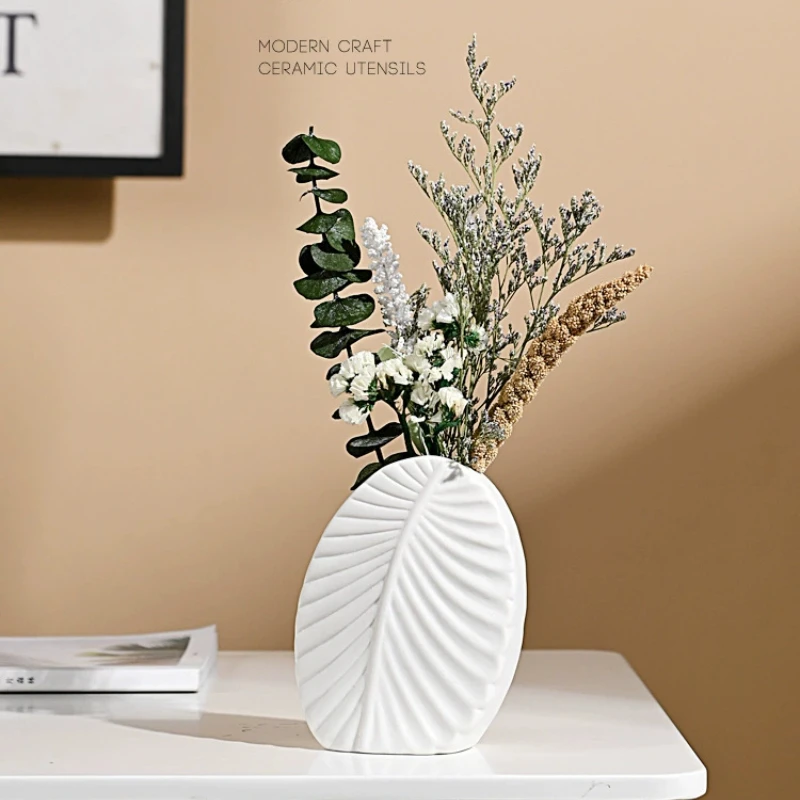 

Leaf Shaped Ceramic Vase Luxury Living Room Home Decoration Flower Arrangement Tabletop Decor Nordic Home Decor