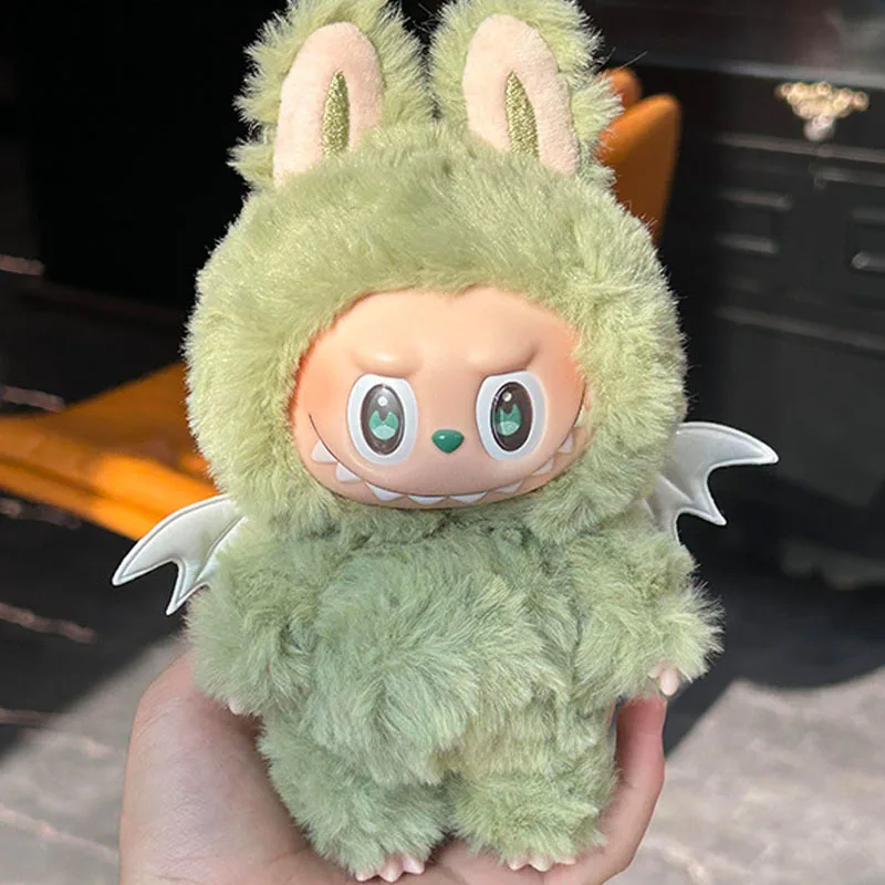 

Новинка для Labubu, 17 см, виниловые аксессуары для кукол, милый зеленый динозавр и девятихвостая серия, пушистый набор одежды Labubu