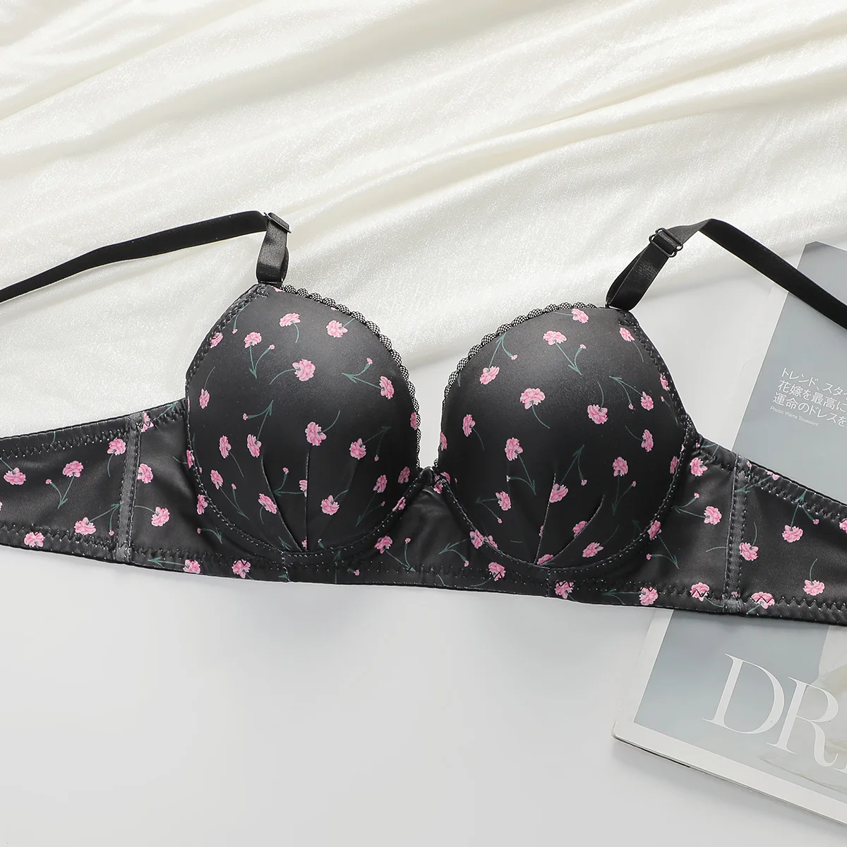 Two Piece Women Underwear Set With Floral Print Design 3/4 Cup Hood Gathered And Matching Triangle Underwear Sexy LingerieA2169