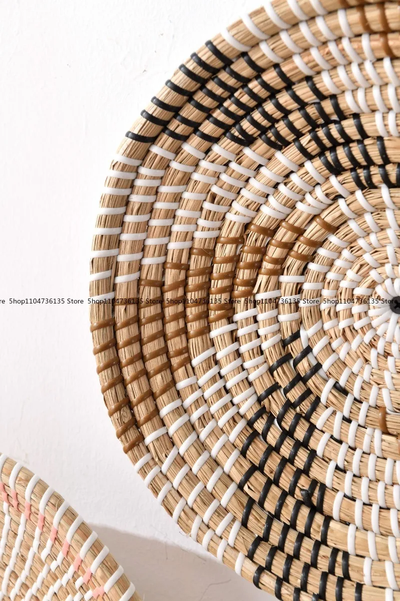 Straw Wall Hanging Basket, Round Woven Pendant Basket, Three-dimensional Dried Flower Wall Hanging Straw Decoration