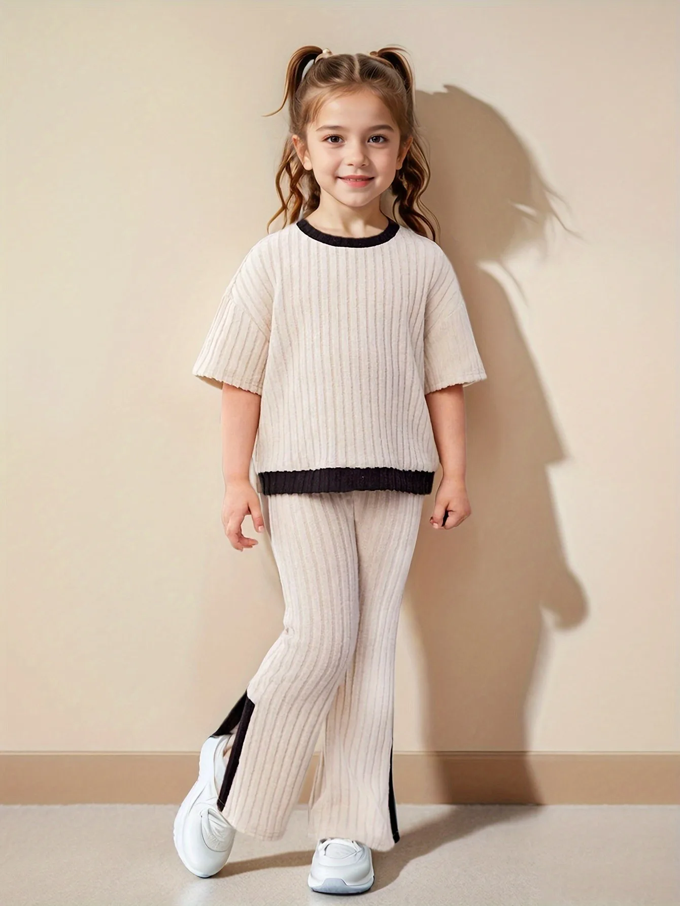 Trendy Girls 2Pcs Co-Ord, Waffle Rib Color Block Crew Neck Loose Tee & Elastic Waist Side Black Stripe Bootcut Trousers for Daily Wear