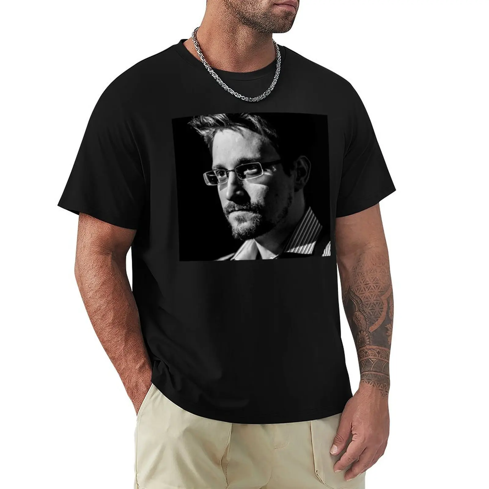 

Edward Snowden B&W T-Shirt Sporty Breathable Short Sleeve T-Shirt