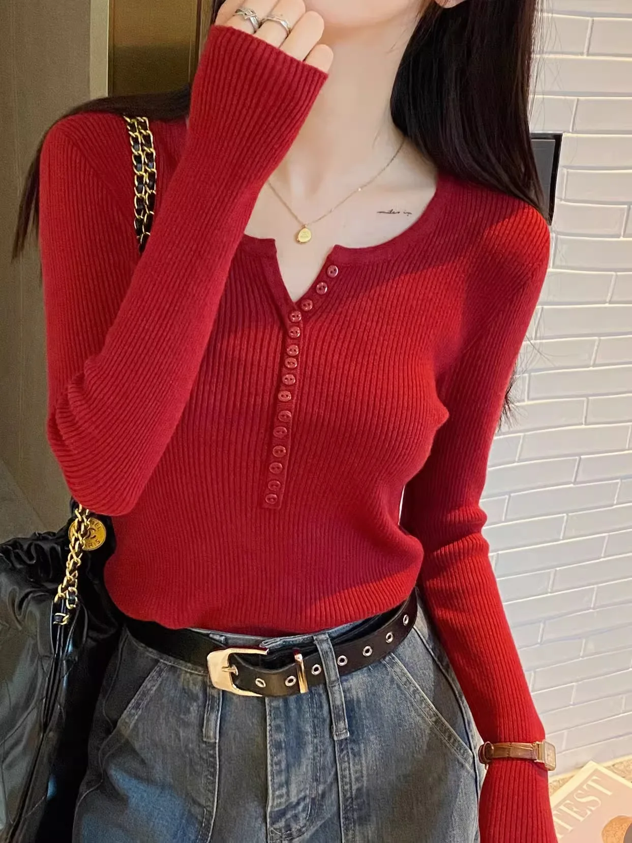 Red Long Sleeve V-Neck Thin Knitted Sweater Base Shirt Autumn New Women's Fashion Top Peixi Commute Style Pure Color Korean V...