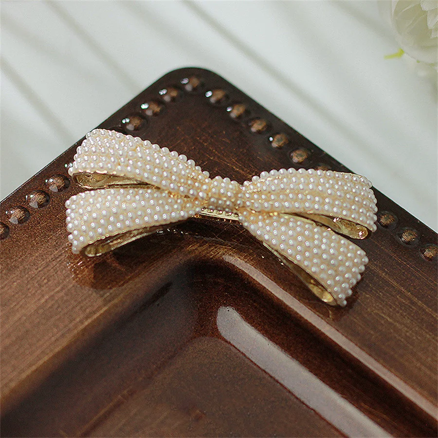 2025 New Exquisite Pearl Flower Spring Hair Clip Luxurious Rhinestone Butterfly Top Clip Elegant Women's Hair Accessories - Image 4