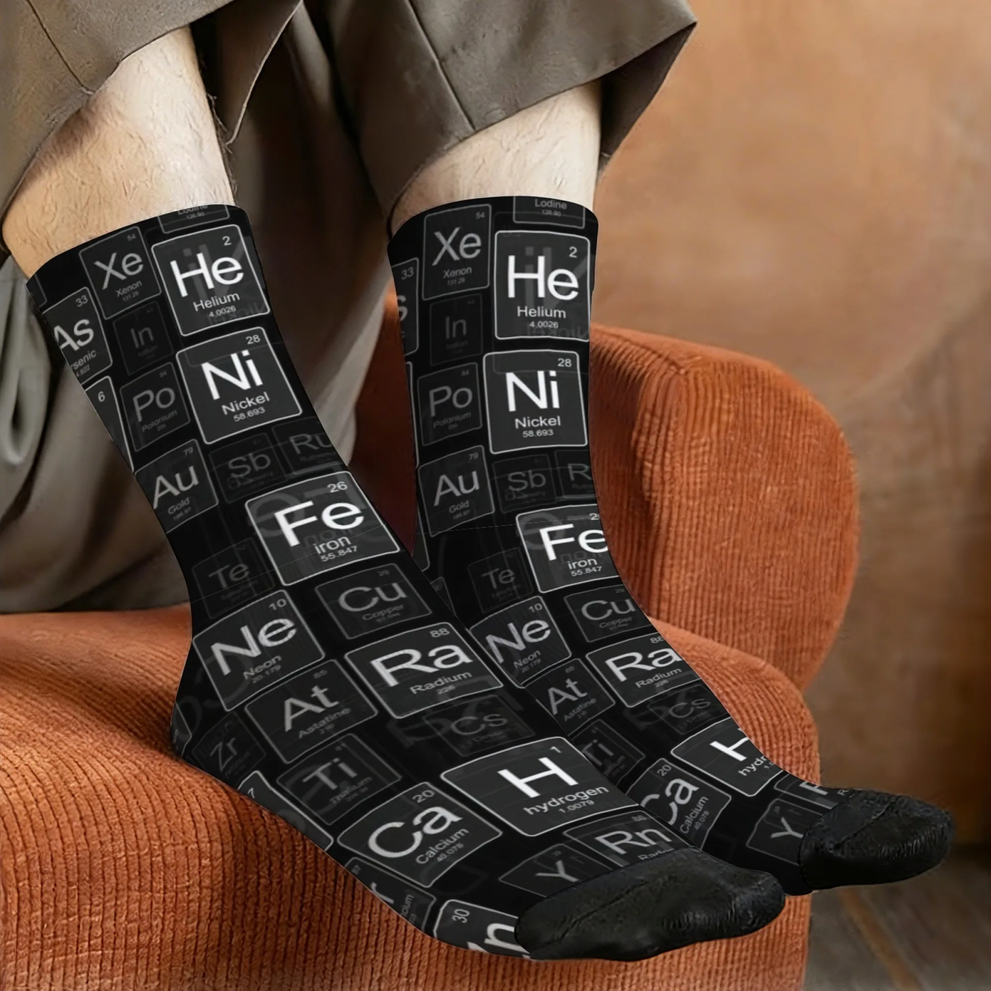 Harajuku Retro Periodic Table Print Men's Socks Comfortable and Breathable Novel Science Street Style, Chemistry-Themed Fun Gift